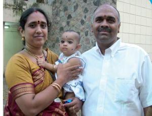Vijay Siva with his wife Shyamala and daughter Kalyani.
