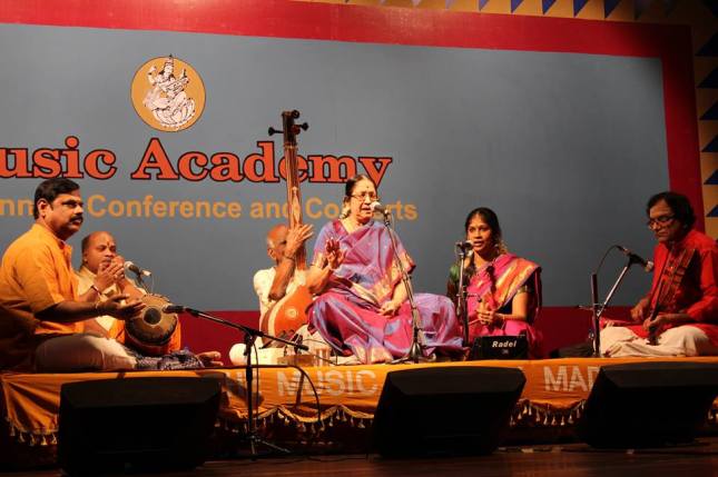 Dr Nanditha Ravi and Smt. Rama Ravi in concert at the Music Academy (December 2013), with Shri M.A. Krishnaswamy (Violin), Shri Trivandrum Vaidyanathan (Mridangam) and Shri Bangalore Rajasekhar (Morsing)