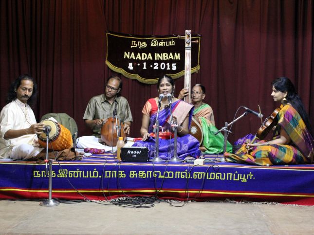 Nanditha Ravi in concert (January 2015) at Nada Inbam, with Smt. Padma Shankar (Violin), Shri J. Vaidyanathan (Mridangam) and Shri N. Guruprasad (Ghatam)